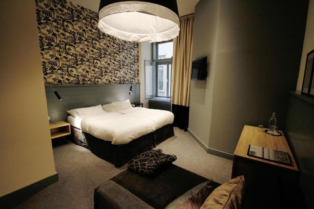 Saint SHERMIN bed breakfast & champagne