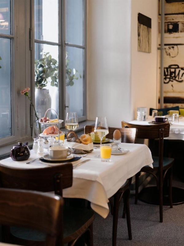 Saint SHERMIN bed breakfast & champagne image 118