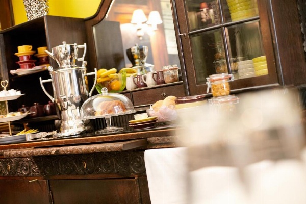 Saint SHERMIN bed breakfast & champagne image 12