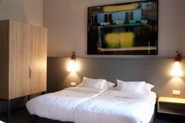 Saint SHERMIN bed breakfast & champagne image 78