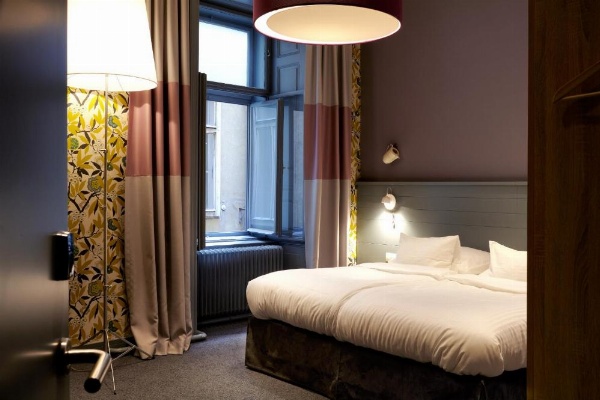 Saint SHERMIN bed breakfast & champagne image 84